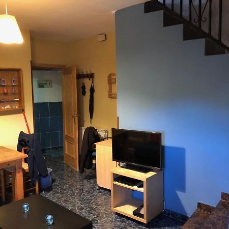הוילה Navacepeda de Tormes Casa En El Corazon De Gredos, Amplia Y Agradable. מראה חיצוני תמונה